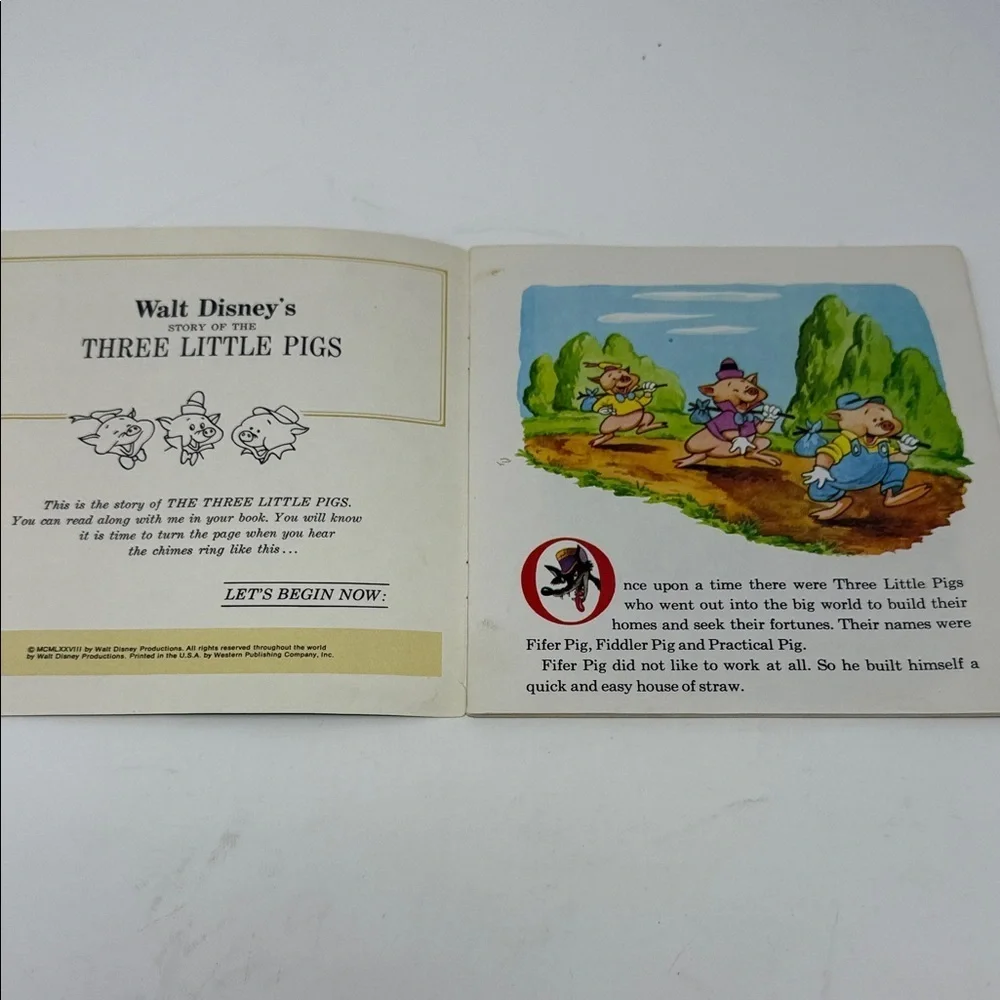 Vintage Walt Disney “The Three Little Pigs”Storybook (BOOK ONLY -NO TAPE)